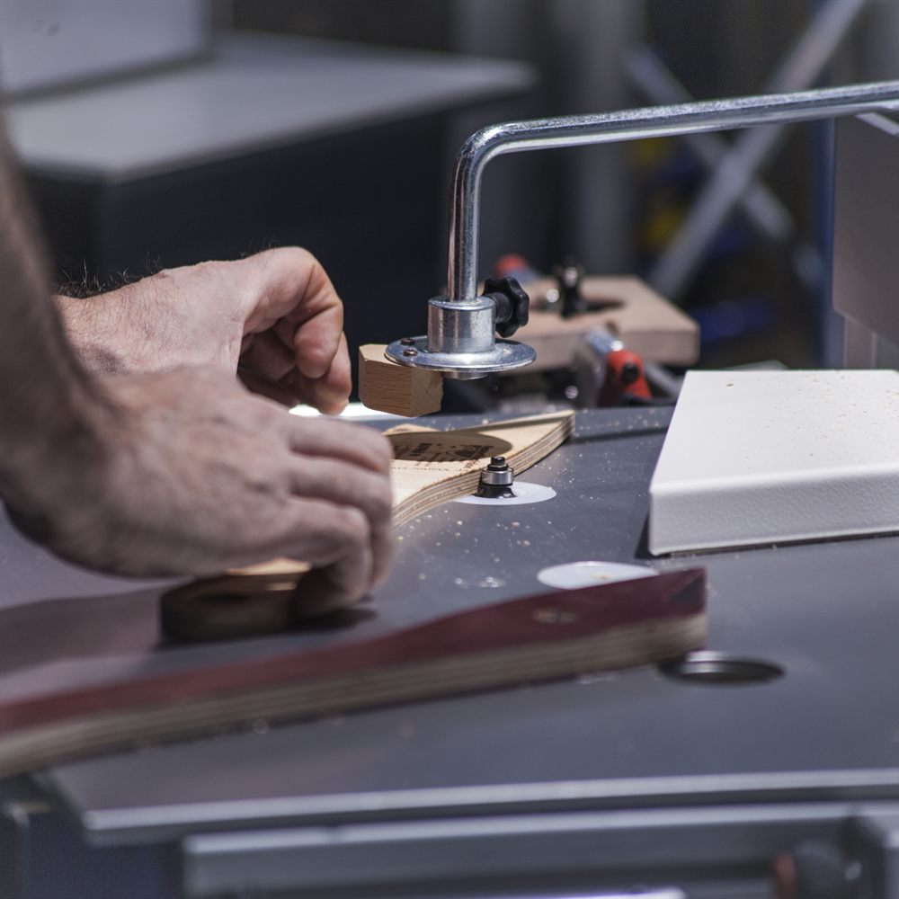 Technische Bearbeitung eines Werkstücks an einer Fräsmaschine